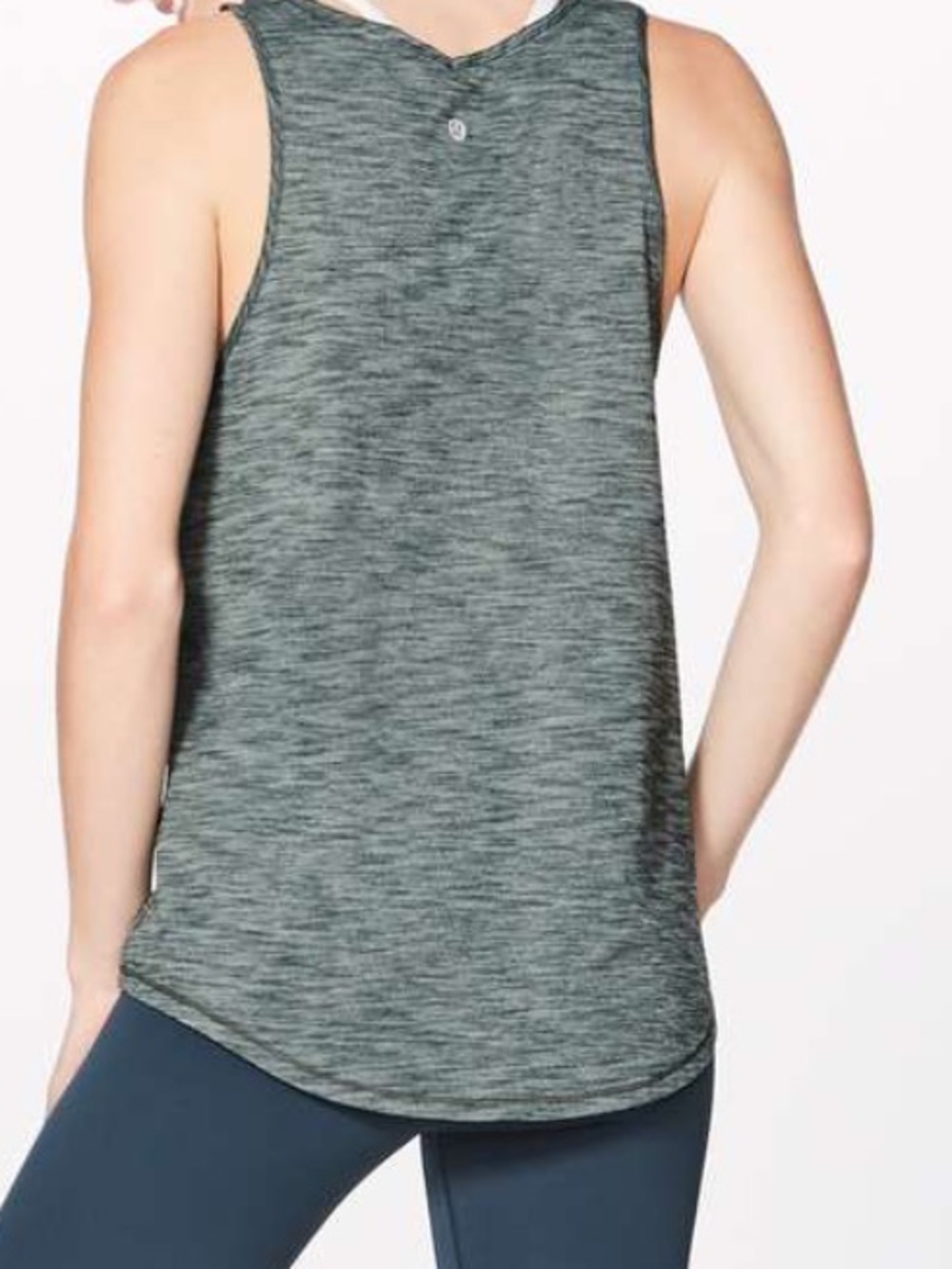 Lululemon Do The Twist Tank in Heathered Dark Forest Size Medium***